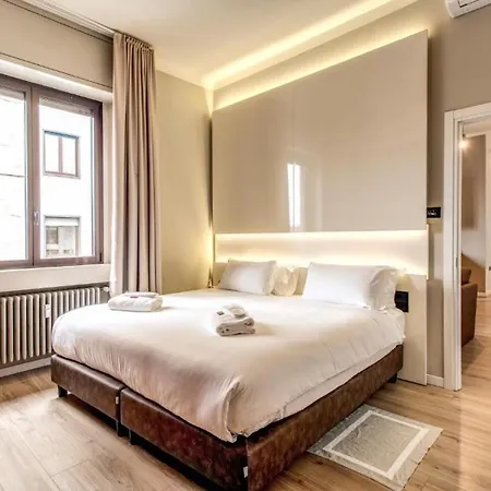 Suite Santa Tecla Milan Exterior photo