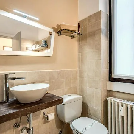 Suite Santa Tecla Milan Exterior photo