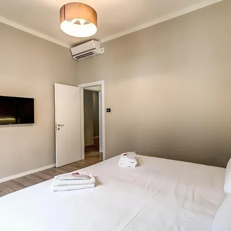 Suite Santa Tecla Milan Exterior photo